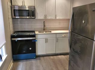 600 S Wall St APT 2, Carbondale, IL 62901