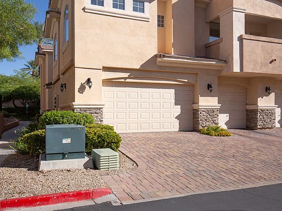 2nd image of 3555 Meridale Dr Unit 2142