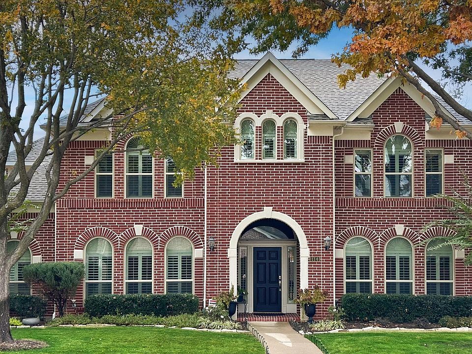 1st image of 114 Forest Bend Dr