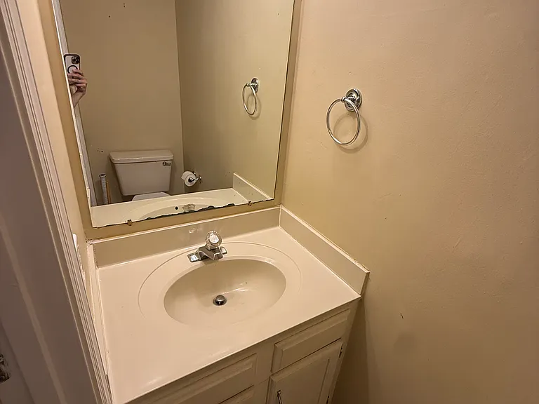 204 Lodgecliffe Ct — Photo 5