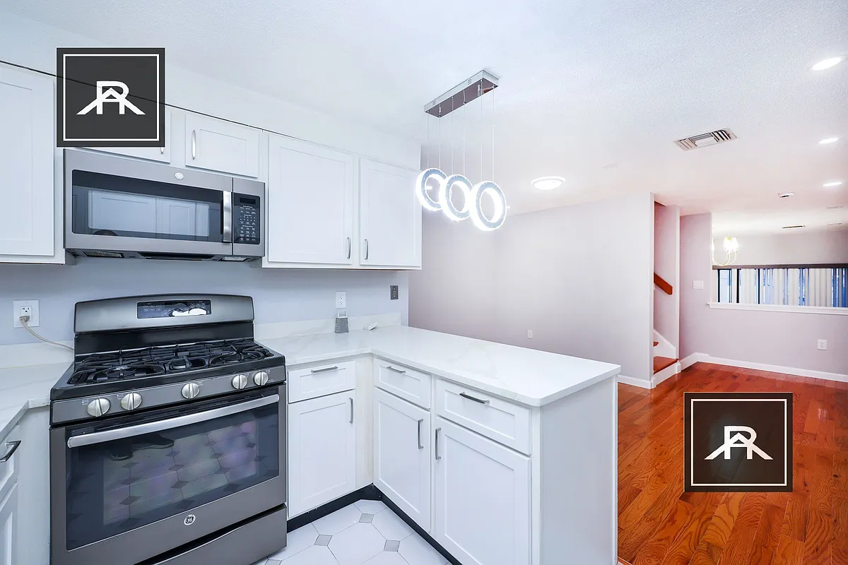 Building Photo - 87 Brainerd Rd #T8
