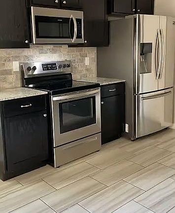 2nd image of 407 Laurel Ave