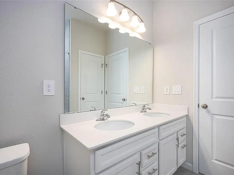 16873 Castoro Dr — Photo 12