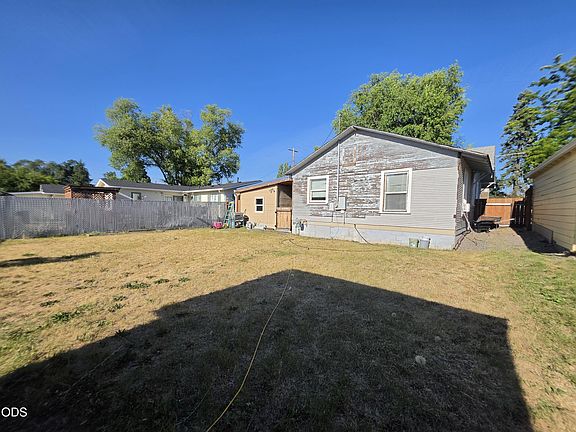 4th image of 1518 Pleasant Ave