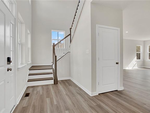 2nd image of 6300 Fawncrest Ln