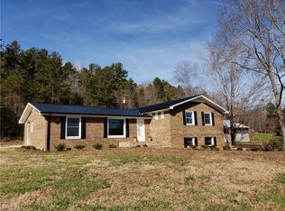 348 Green Valley Rd, Asheboro, NC 27205