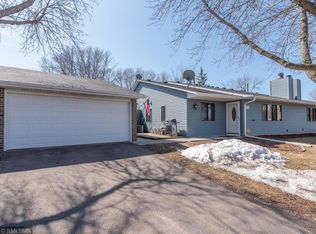 9349 Ranchview Ln N, Maple Grove, MN 55369