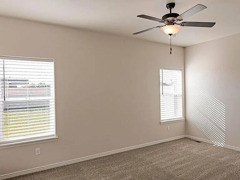 805 Shadowleaf Ave — Photo 8