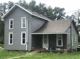 210 S Washington St, Tampico, IL 61283