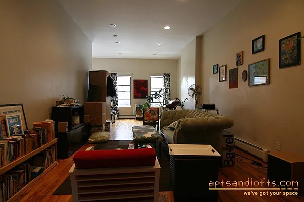 Rented by aptsandlofts.com | media 28