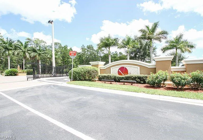 1810 Florida Club Cir #1204 — Photo 34