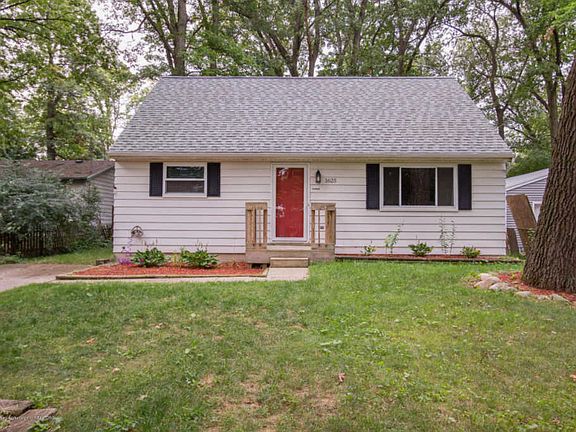 2nd image of 1625 Shady Oak Ln