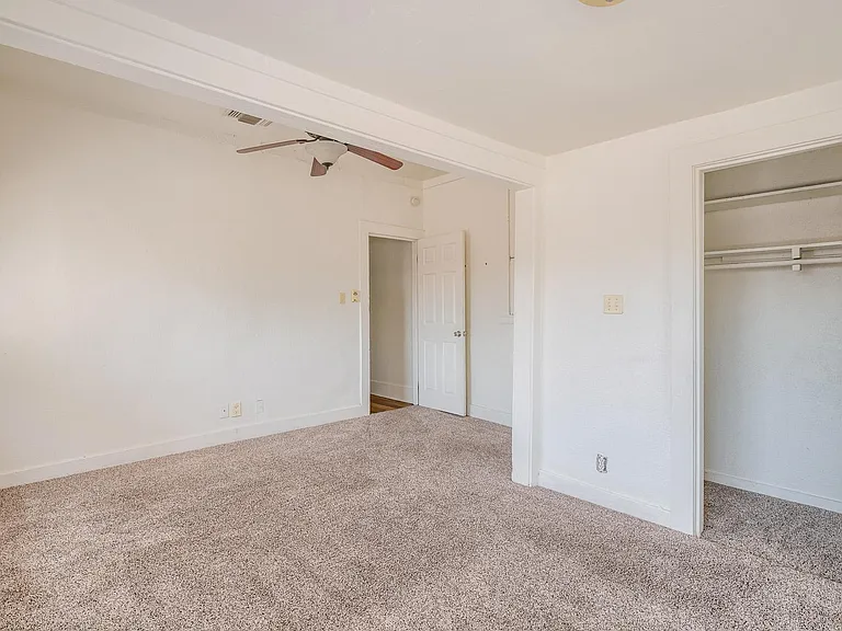 1424 N Euclid Ave — Photo 11