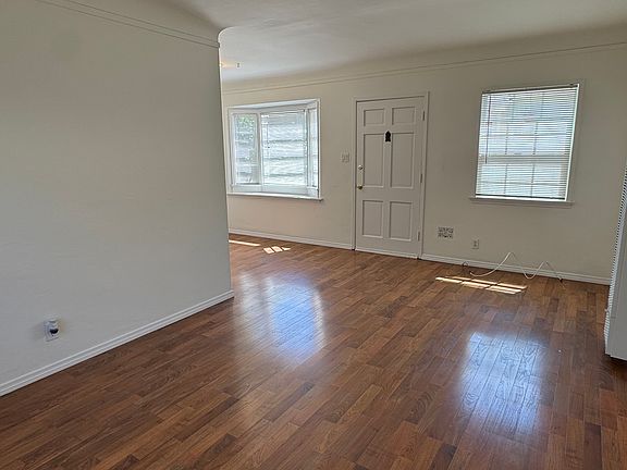 2nd image of 119 Magnolia Ave APT A