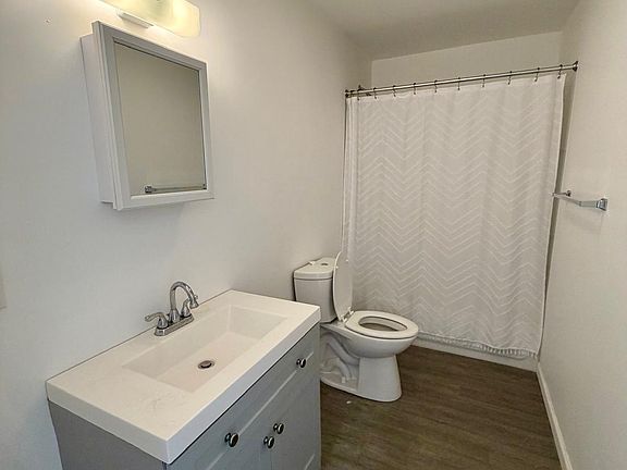 5th image of 235 East St #5