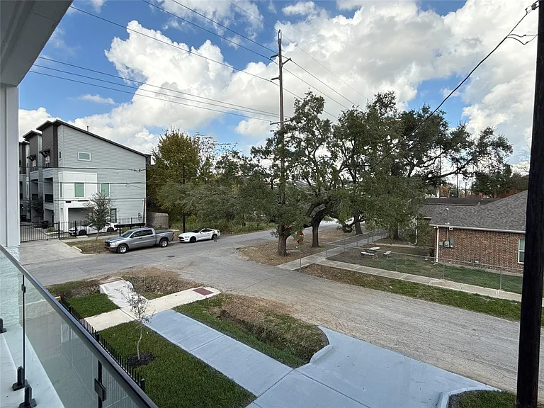 3101 Live Oak St — Photo 26