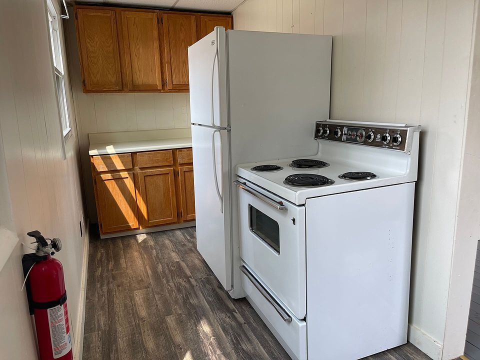 1st image of 20 N Washington St #2