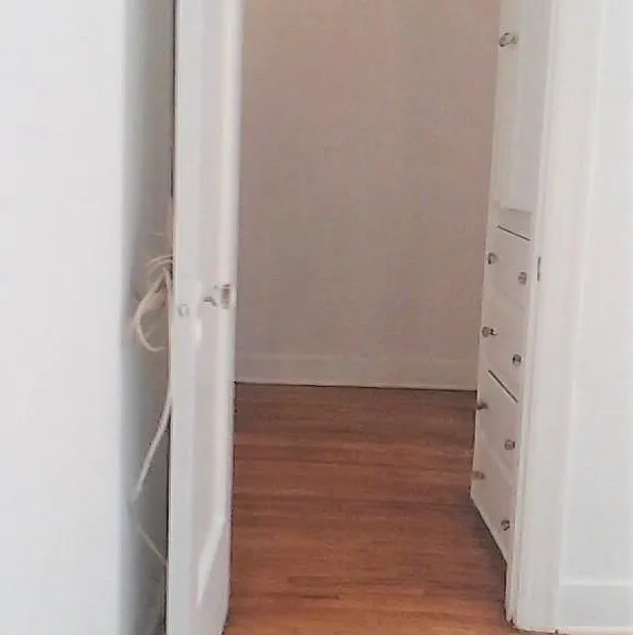 427 N Genesee Ave — Photo 21