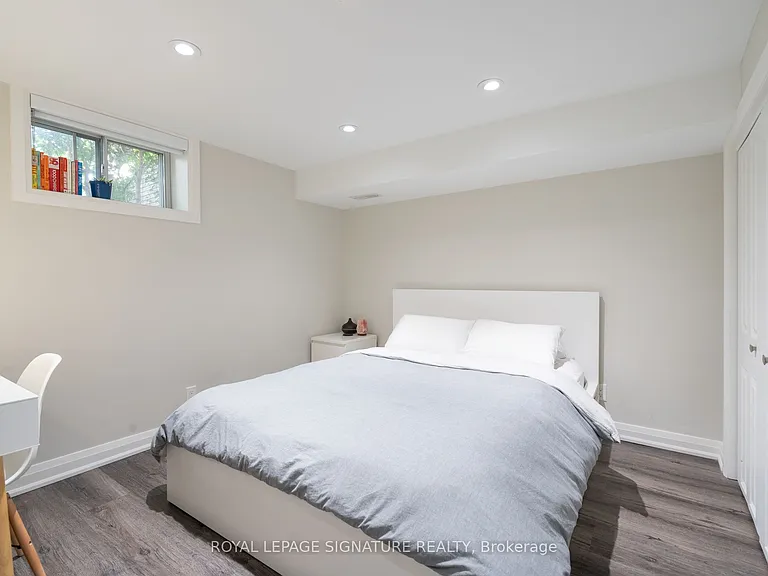305 Blue Grass Blvd #BASEMENT — Photo 15
