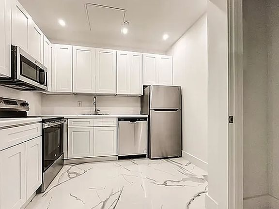 2nd image of 248 W 35th St #805
