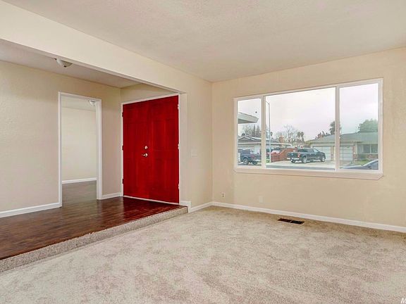 5th image of 2411 Palora Ave