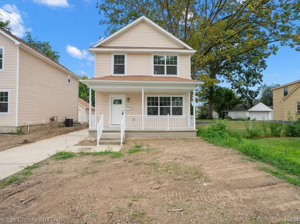 27824 Groveland St, Madison Heights, MI 48071