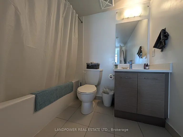 36 Lisgar St #1910E — Photo 13