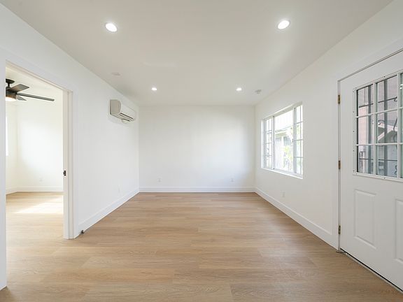 4th image of 4707 N Figueroa St APT 1