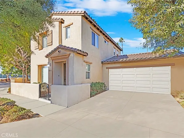 7003 Windmill Ln, Paramount, CA 90723