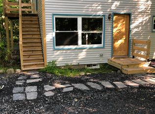 176 Lake Rd, Saylorsburg, PA 18353