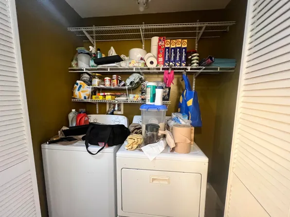 165 Grant Avenue image 9 of 13