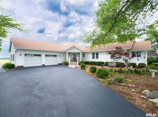 1775 Kickapoo Rd, Waynesville, IL 61778