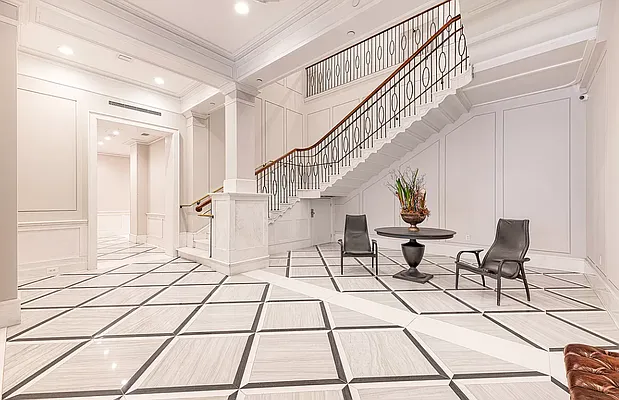 Rented by REAL New York | media 7