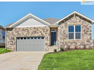 1100 SW Whitby Dr, Lees Summit, MO 64083