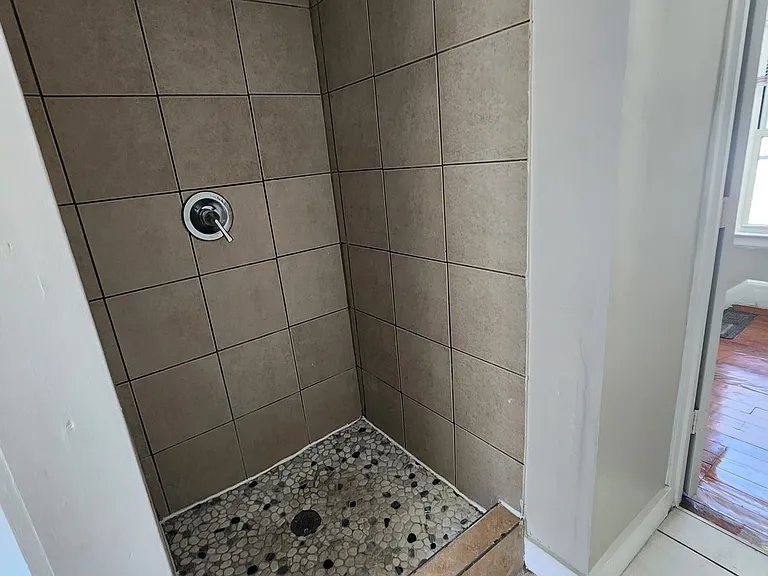 37 Arthur St #3737 — Photo 19