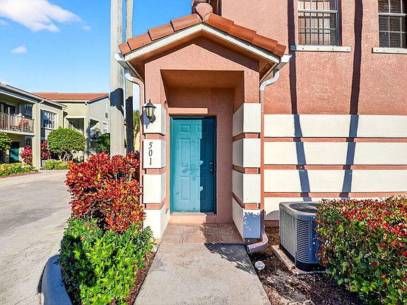 4th image of 501 Belmont Place