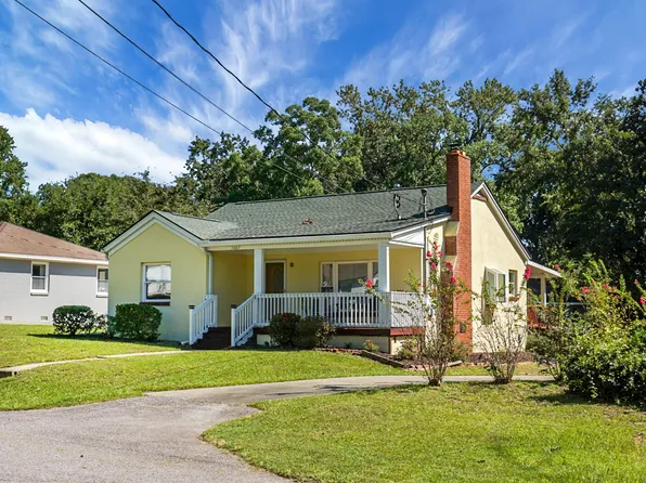 1007 Holcombe Rd, Hanahan, SC 29410