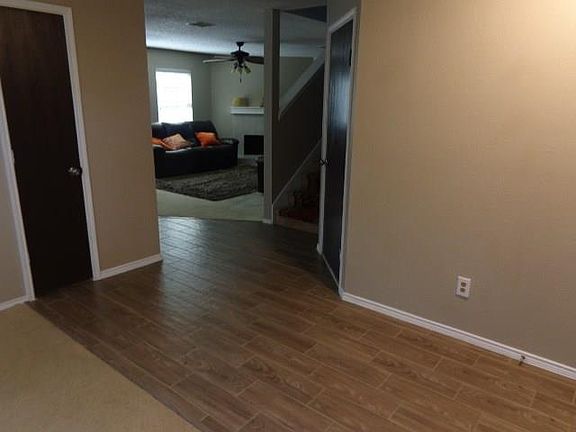 4th image of 3519 Red Mine Ln