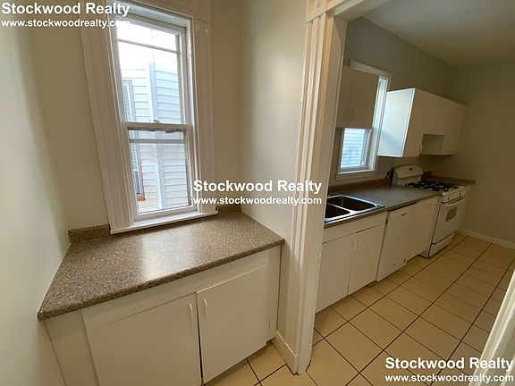5th image of 632 Dorchester Ave #3
