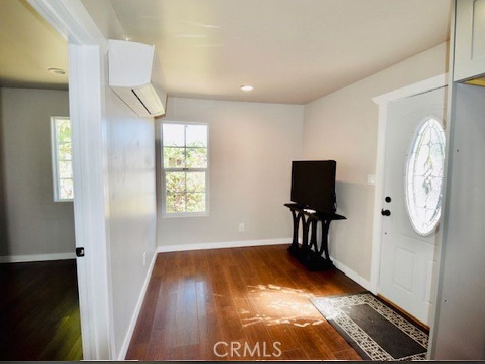 2nd image of 621 Frandale Ave