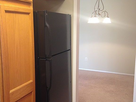 4th image of 142 Birch St APT B5