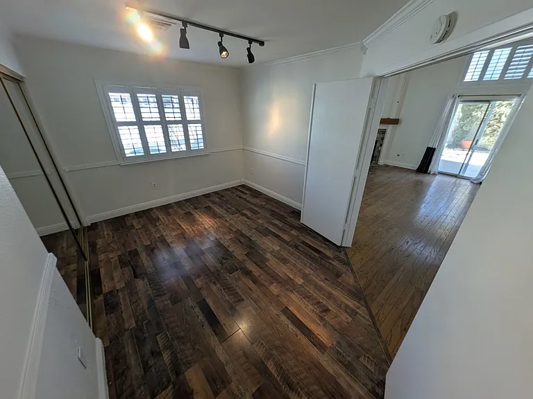 8432 Airmont Ct — Photo 9