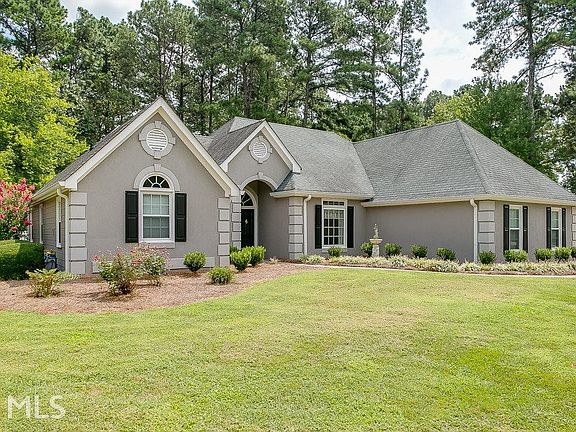 3rd image of 2695 Briarfield Way