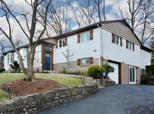 29 Silver Birch Ln, Pearl River, NY 10965