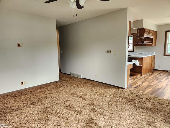 4th image of 1010 State St