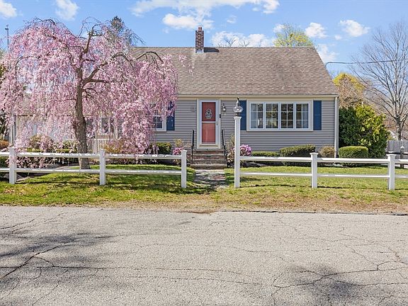 2nd image of 16 Marion Rd
