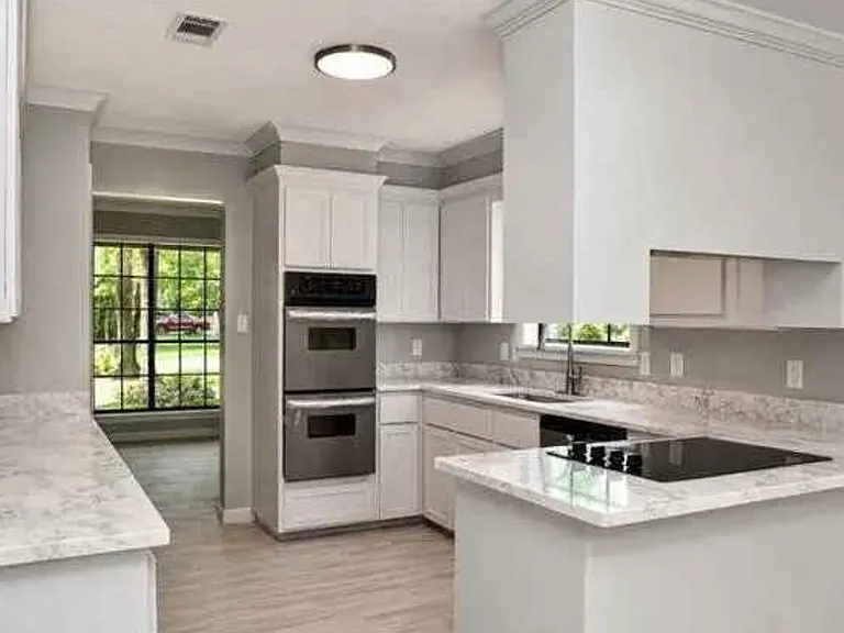 4014 Wellington Blvd — Photo 3