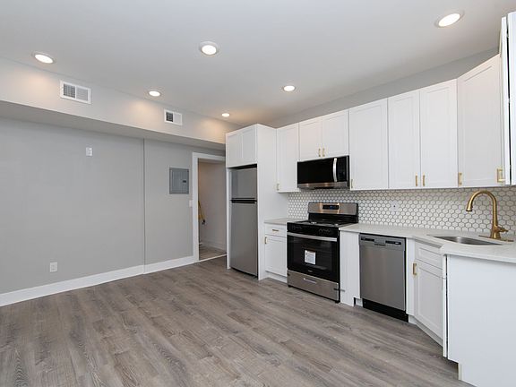 4th image of 436-438 Broadway Tpke #4