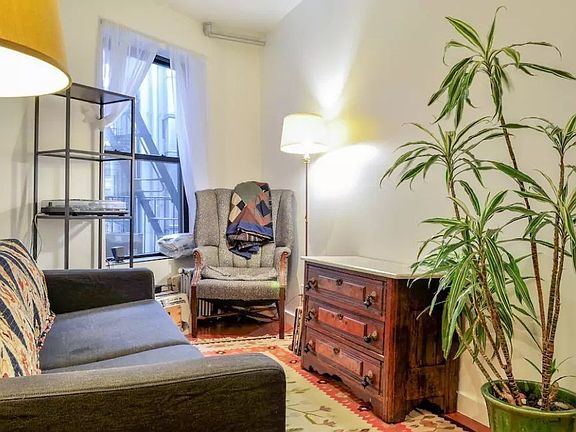 3rd image of 396 Broome St APT 4