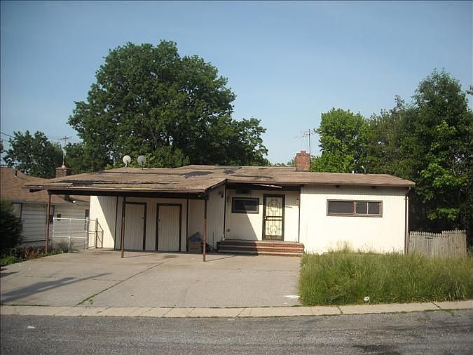 1st image of 18 Bionia Ave